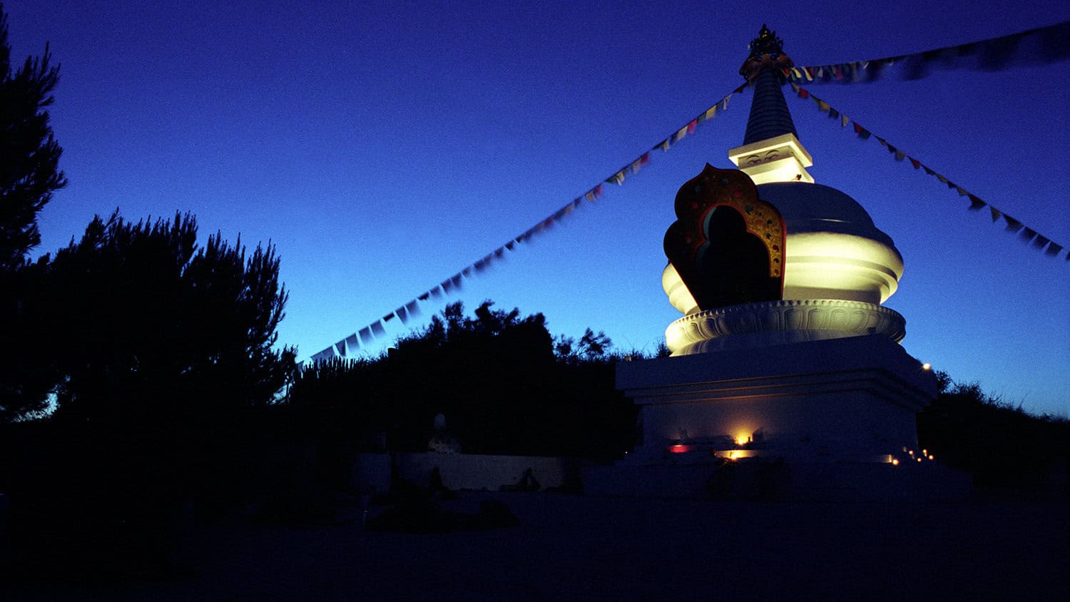 karma guen kalachakra stupa 2004