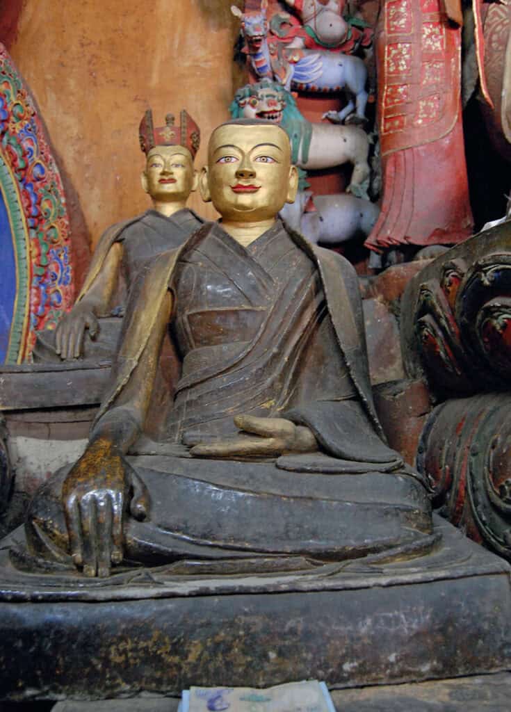 statue of lama shang in bhutan